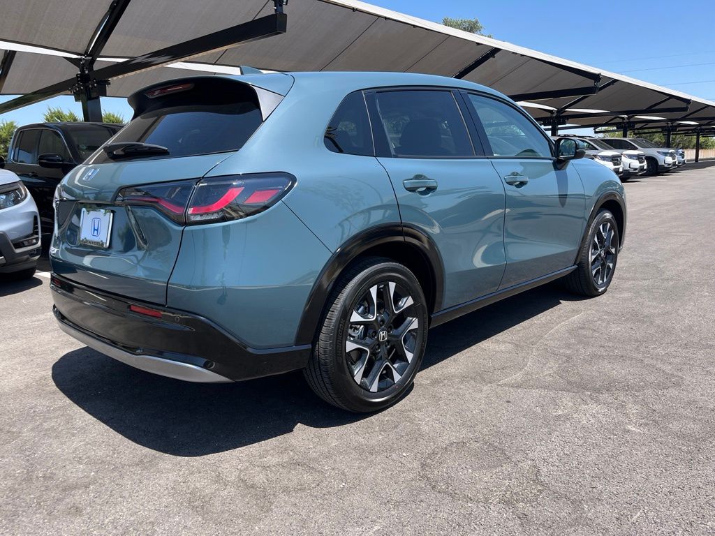 Thumbnail: 2027 Honda HR-V - 4