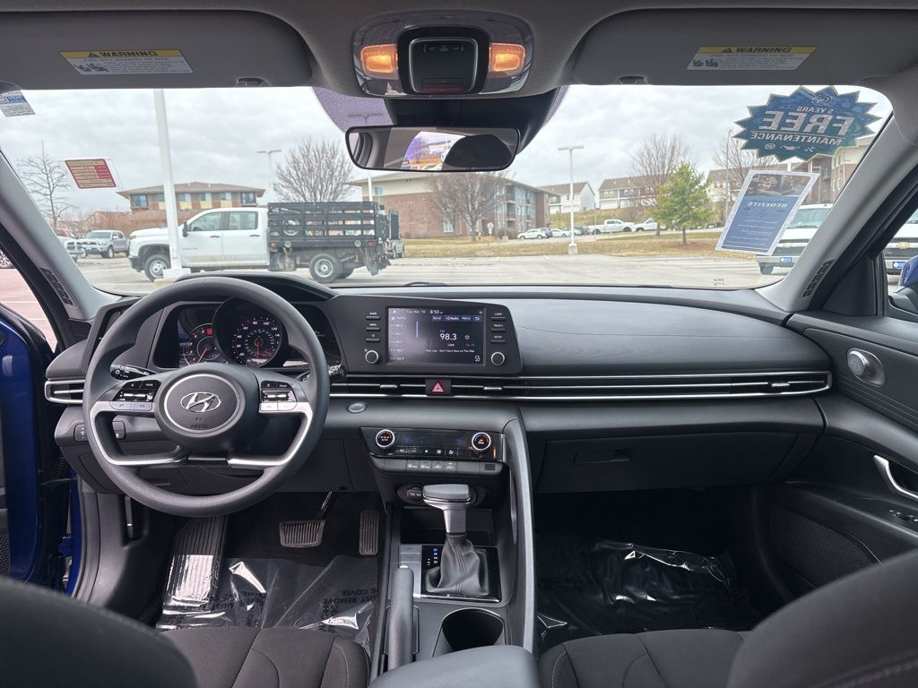 Used 2023 Hyundai Elantra Sedan