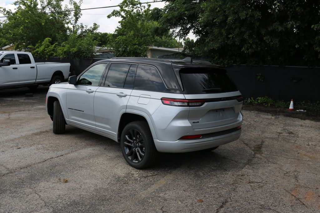 New 2026 Silver Jeep Limited Reserve image 3