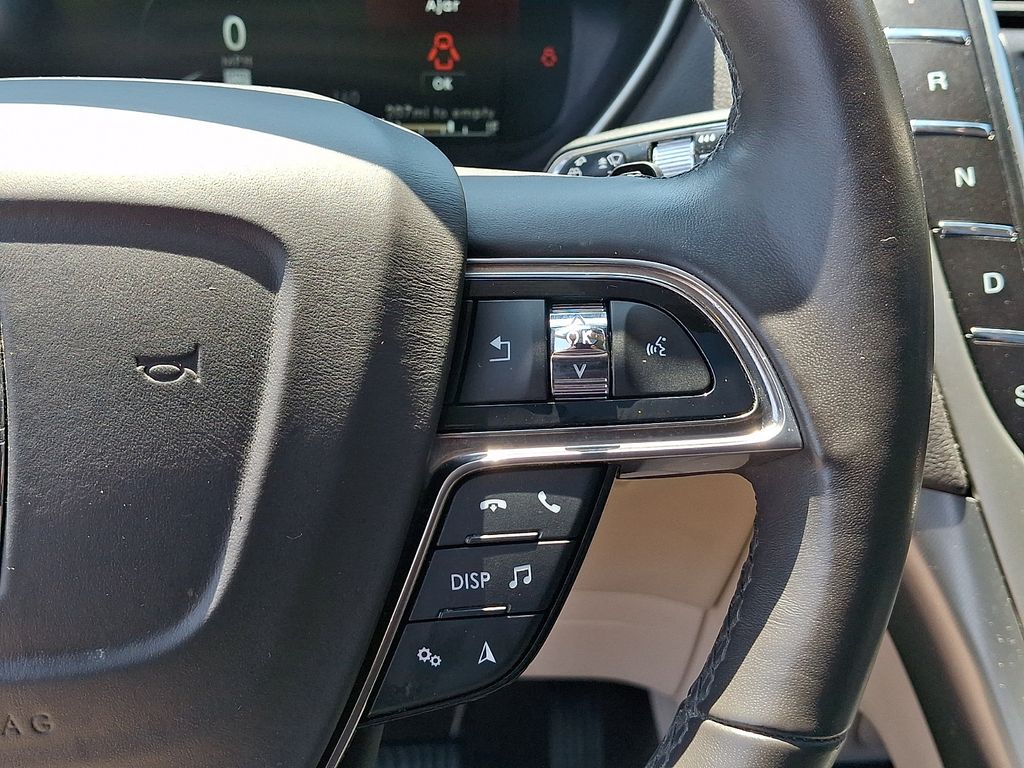 Thumbnail: 2019 Lincoln Nautilus - 23