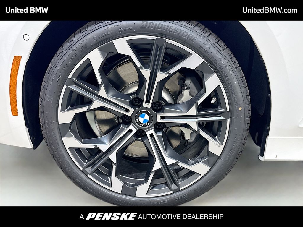 Thumbnail: 2026 BMW 3 Series - 2