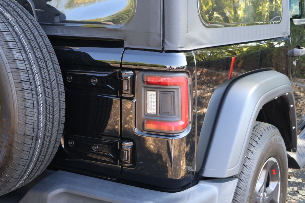 Thumbnail: 2022 Jeep Wrangler - 7