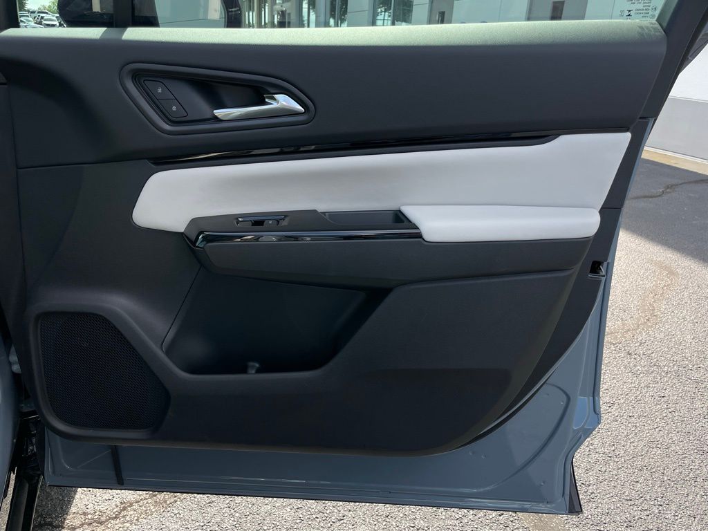 Thumbnail: 2025 Honda Prologue - 30