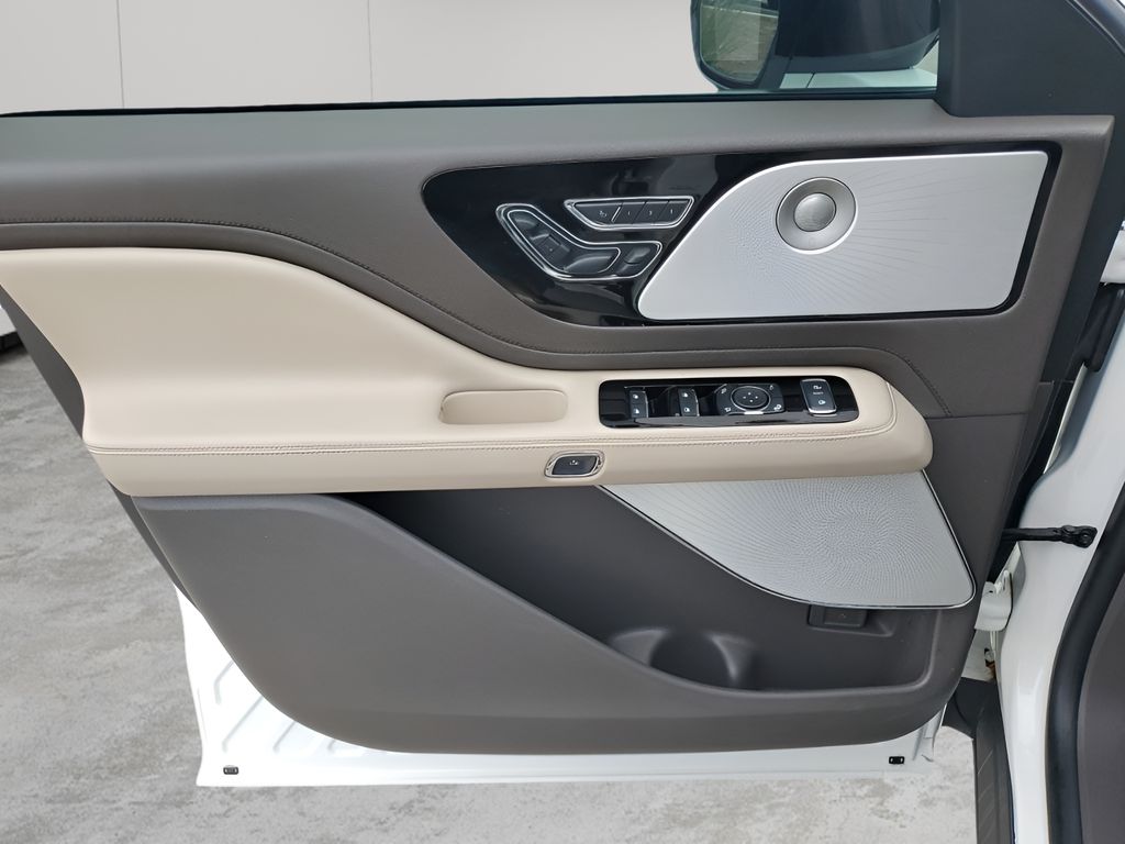 Used Car 2023 Lincoln Aviator  Reserve For Sale Under $50,000 In Austin, Texas