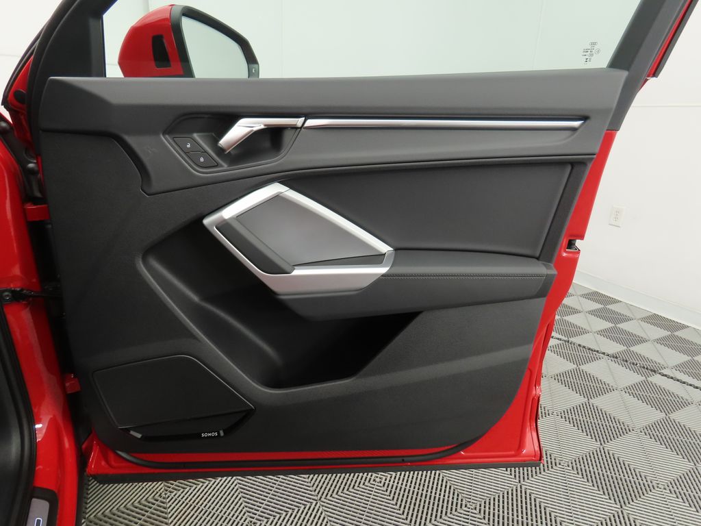 Thumbnail: 2025 Audi Q3 - 26