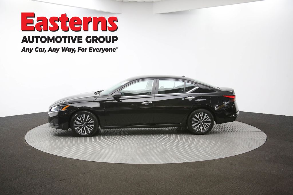Used 2024 Black Nissan 2.5 SV image 56