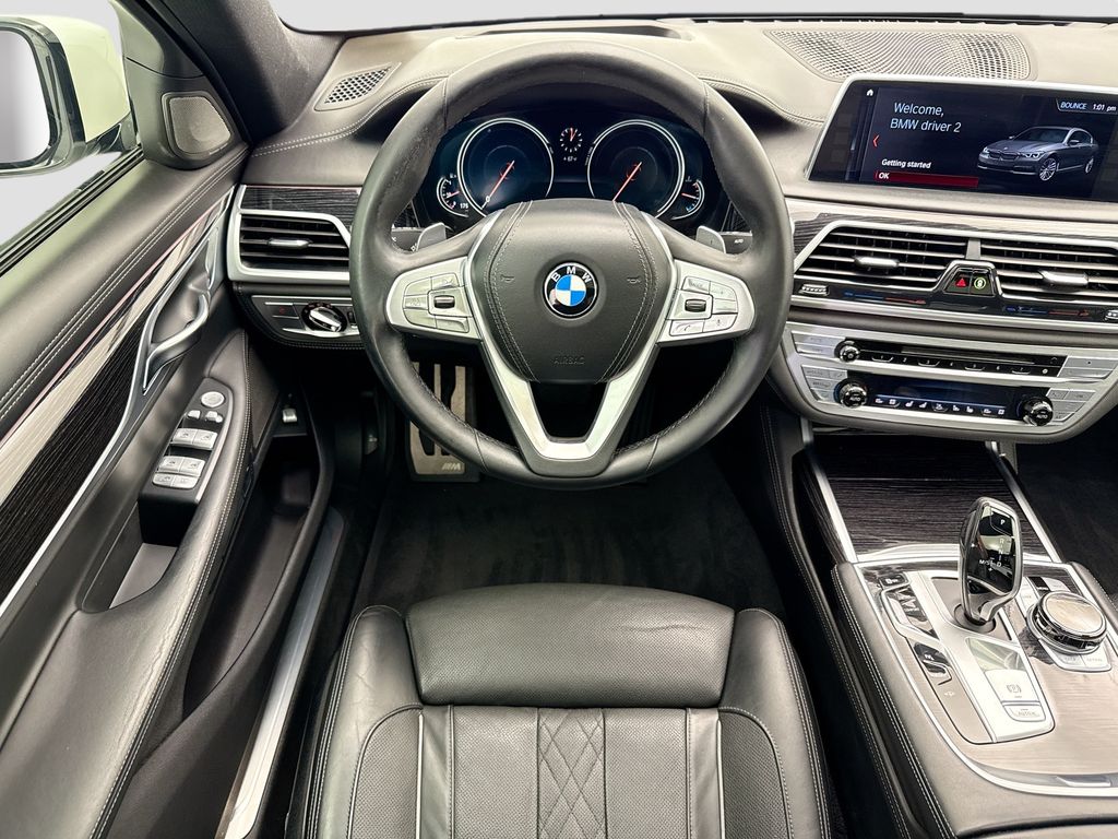 Thumbnail: 2018 BMW 7 Series - 10