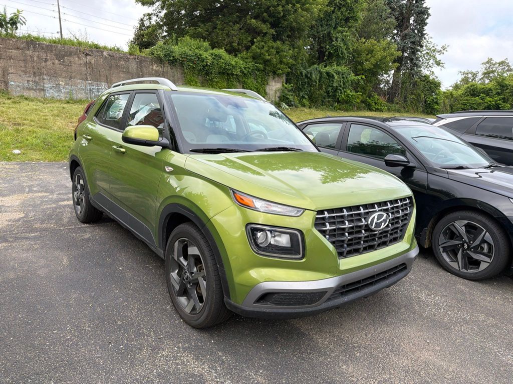 2024 Hyundai Venue SEL FWD