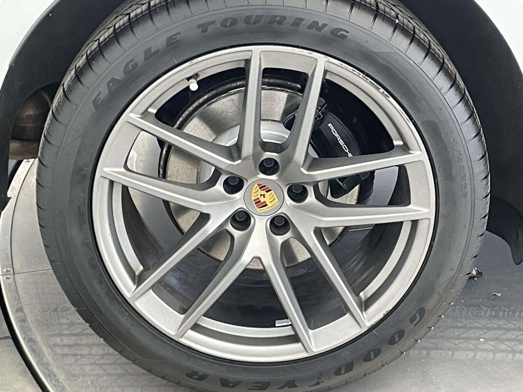 2023 Porsche Macan Base  at Audi Porsche Sewickley