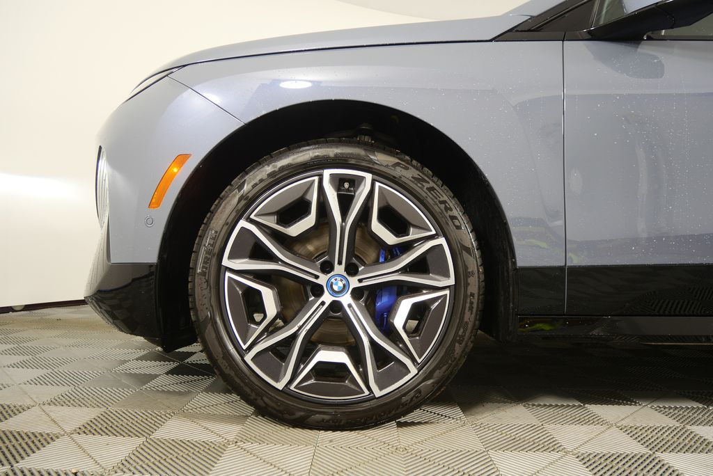 Thumbnail: 2025 BMW iX - 7