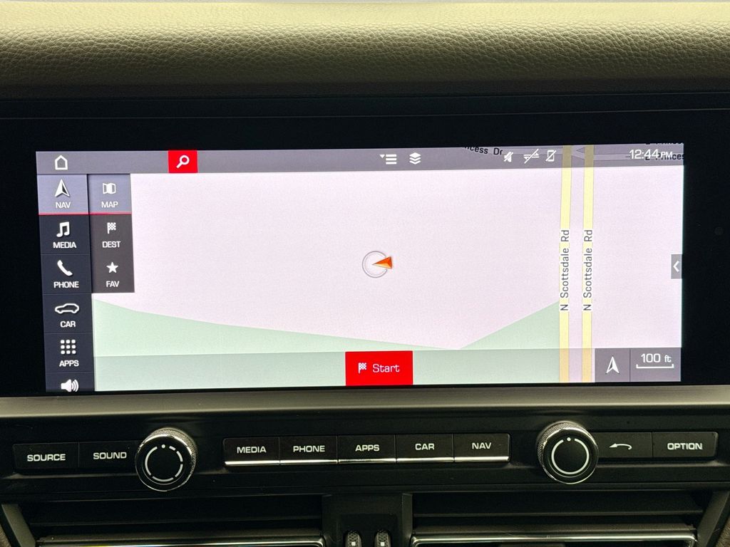 Thumbnail: 2021 Porsche Macan - 14