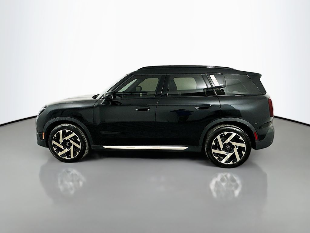 2025 MINI Cooper Countryman  8