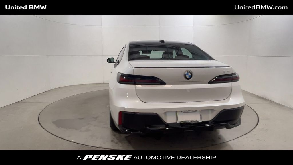 2025 BMW 7 Series 740i 7