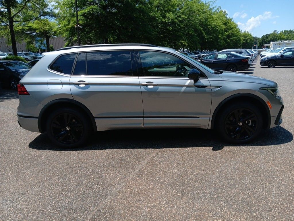 2024 Volkswagen Tiguan 2.0T SE R-Line Black 6