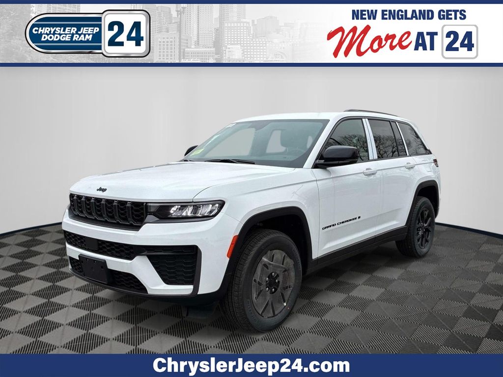 Bright White Clearcoat 2026 Jeep Grand Cherokee SUV / Crossover Four-Wheel Drive 8-Speed Automatic
