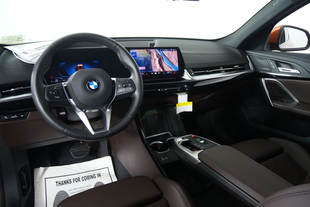 Thumbnail: 2025 BMW X2 - 20