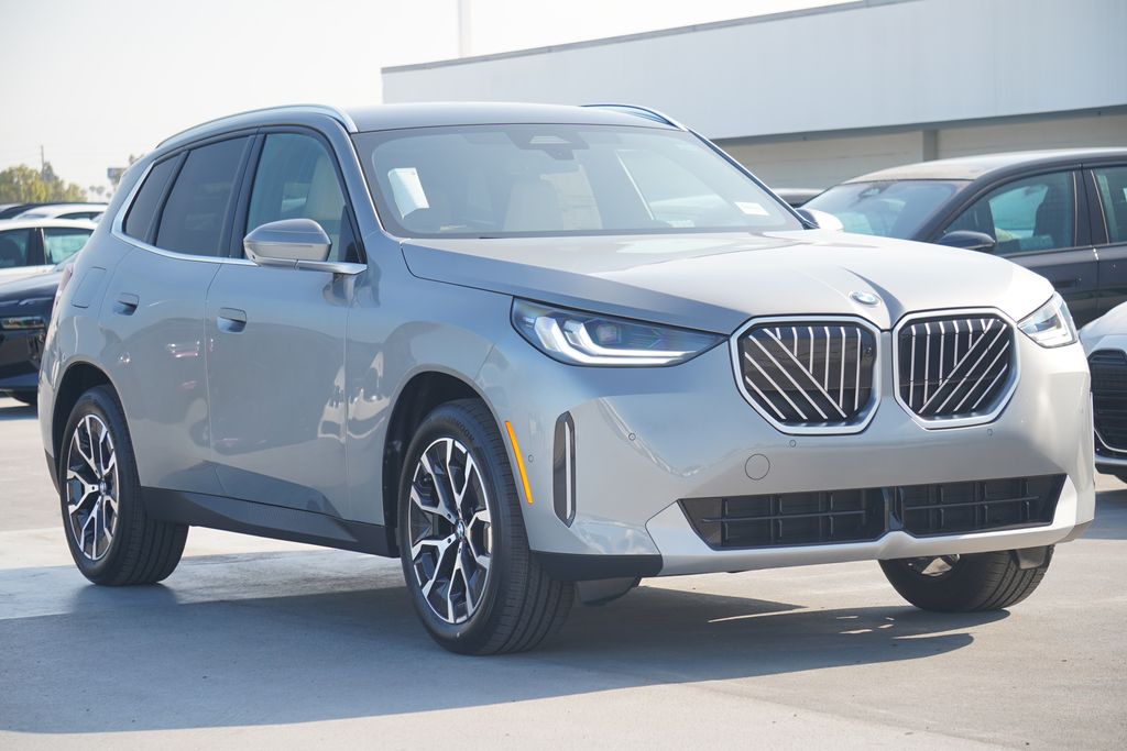 Thumbnail: 2025 BMW X3 - 3