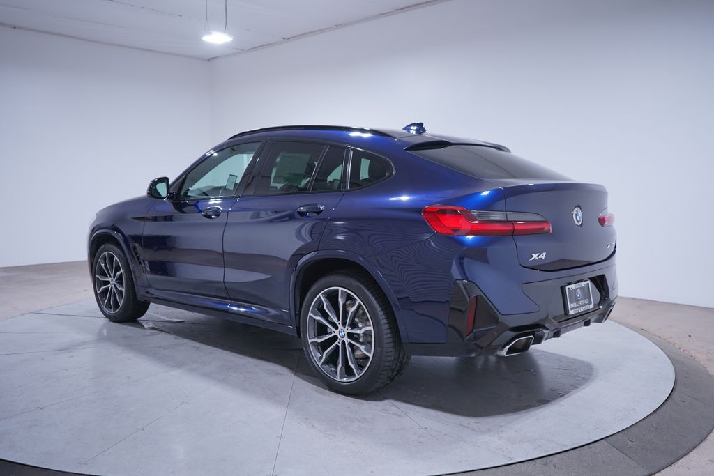 2022 BMW X4 xDrive30i 3