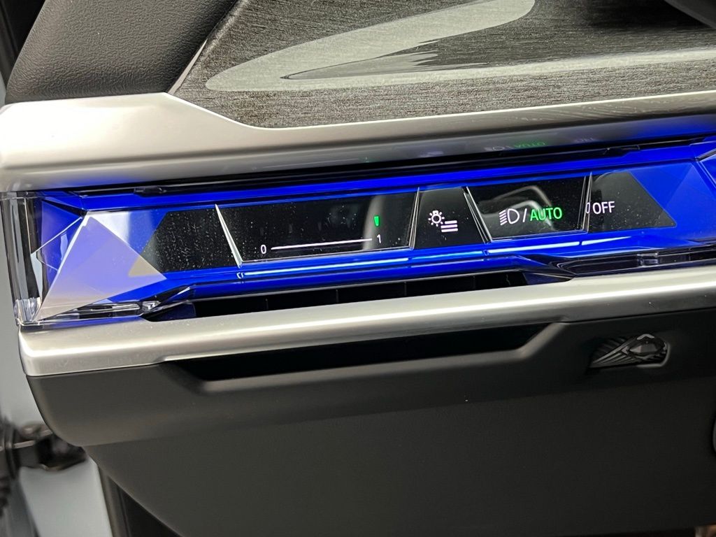 Thumbnail: 2024 BMW 7 Series - 20