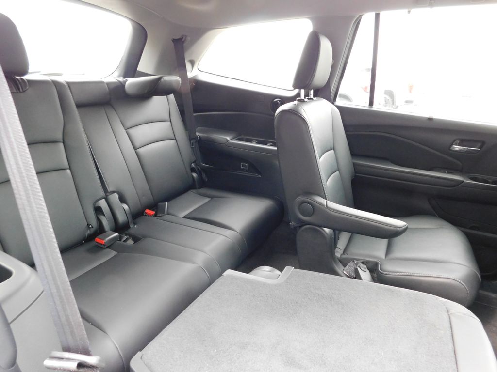 2022 Honda Pilot Touring 5