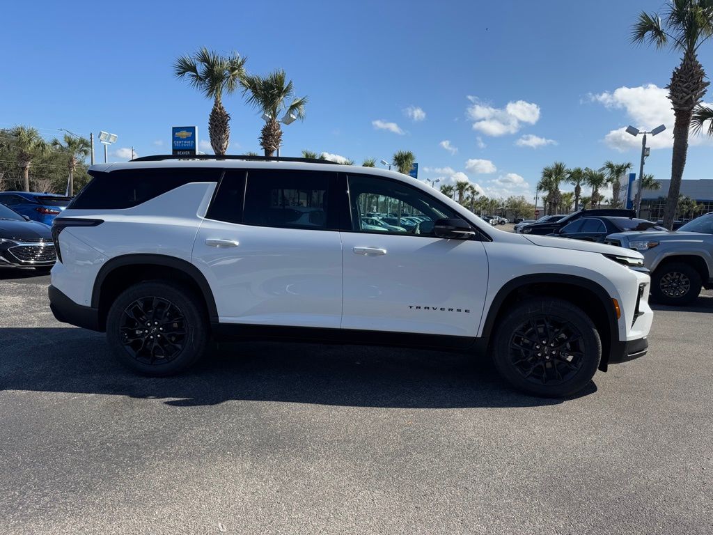 2025 Chevrolet Traverse LT 9