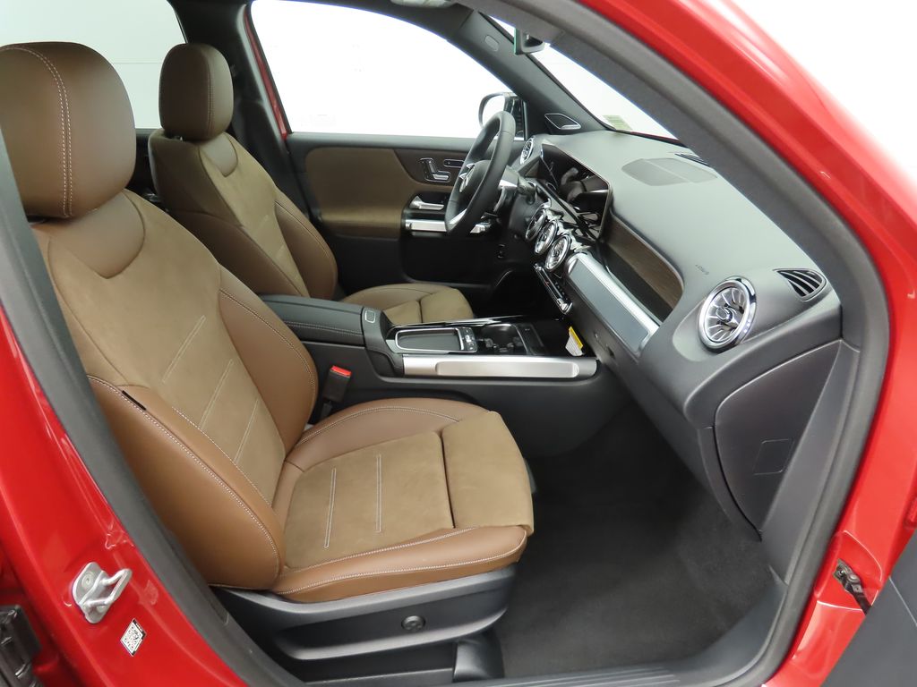 Thumbnail: 2025 Mercedes-Benz GLB - 20