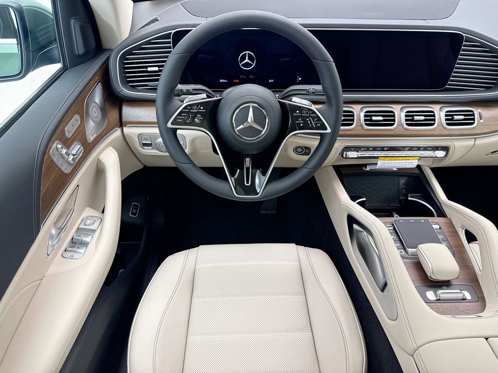 Thumbnail: 2026 Mercedes-Benz GLE - 10