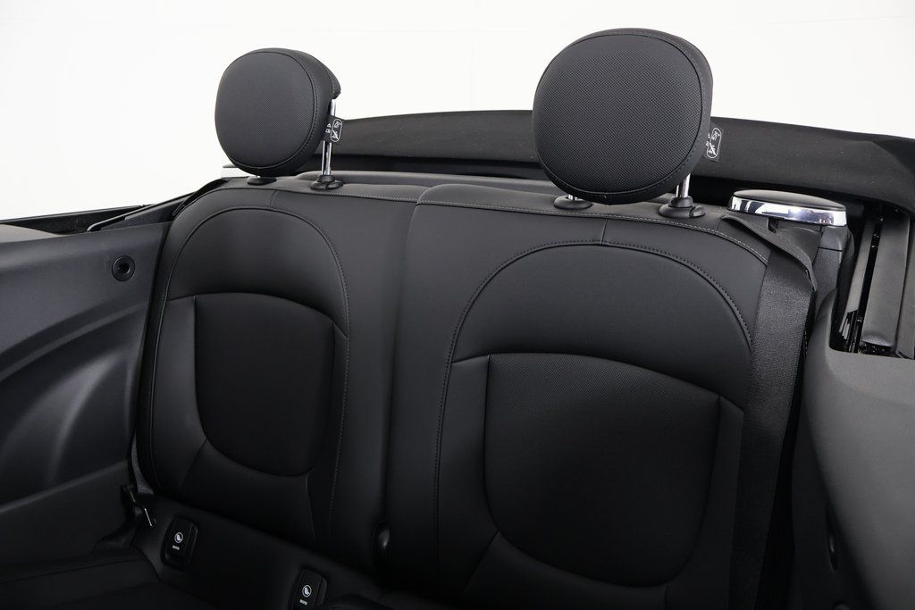 Thumbnail: 2021 MINI Cooper - 12
