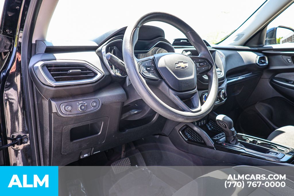 Used 2023 Black Chevrolet LT image 27