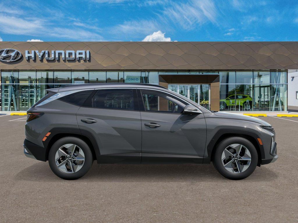 New 2026 Gray Hyundai SEL Premium image 7