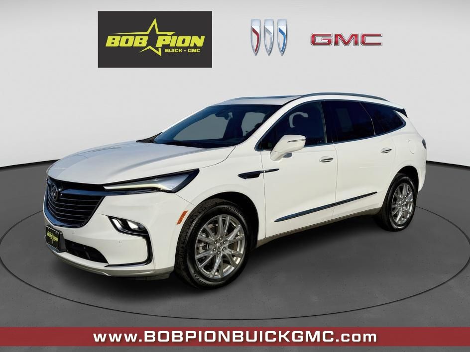 2023 Buick Enclave Essence AWD
