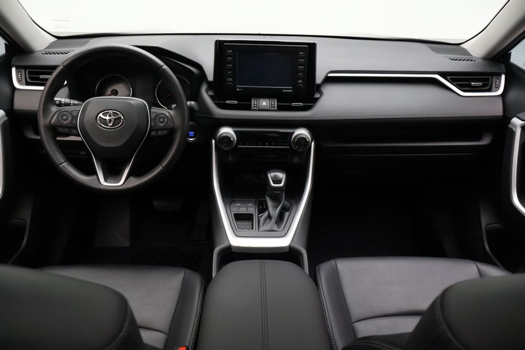 Thumbnail: 2021 Toyota RAV4 - 24