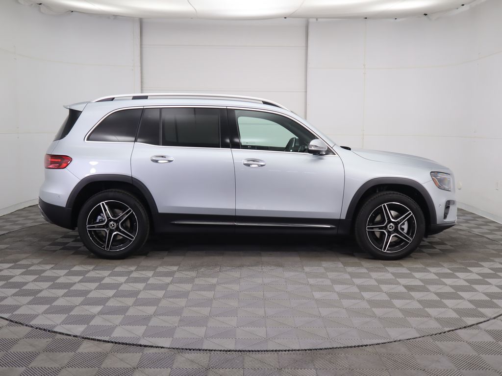 Thumbnail: 2026 Mercedes-Benz GLB - 4