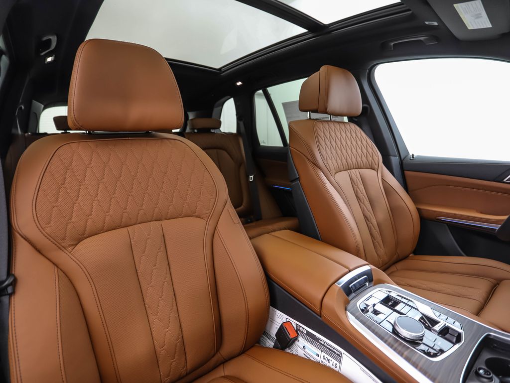 Thumbnail: 2026 BMW X5 - 32