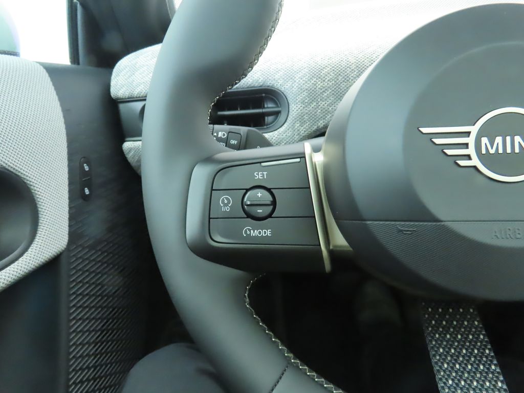 Thumbnail: 2026 MINI Cooper - 12