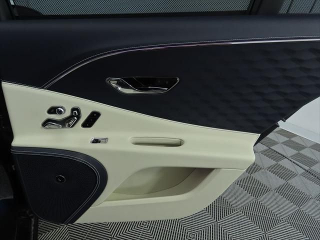 Thumbnail: 2025 Bentley Flying Spur - 29