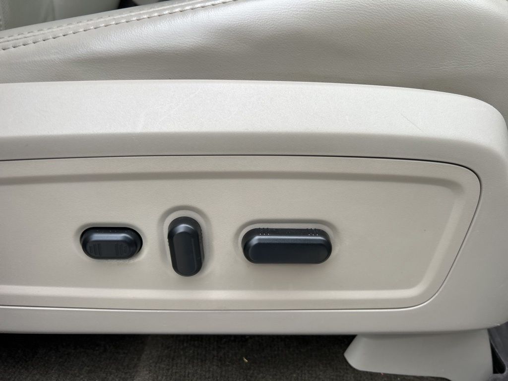 2017 Lincoln Navigator Select