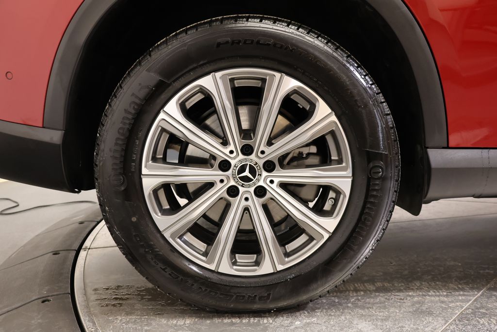 Thumbnail: 2025 Mercedes-Benz GLC - 13