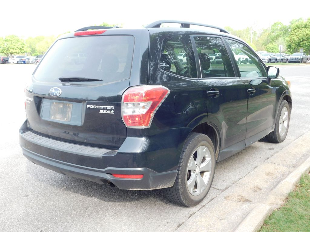 2015 Subaru Forester Premium 11