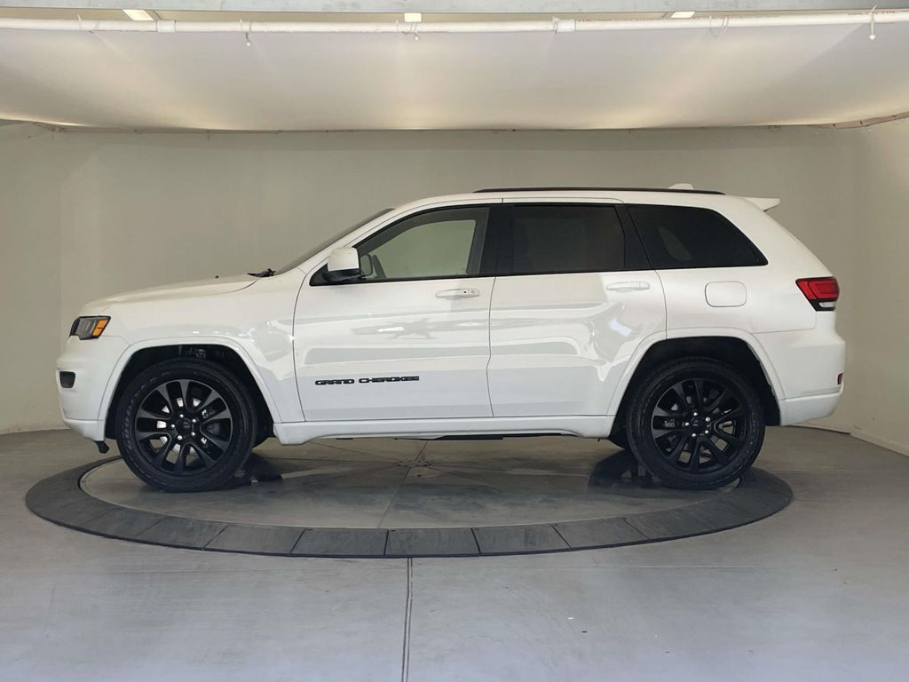 2018 Jeep Grand Cherokee Altitude - 1