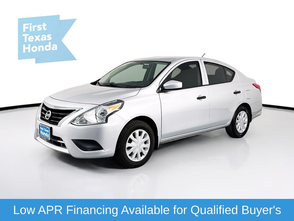 Used Car 2017 Nissan Versa  1.6 S For Sale Under $10,000 In Austin, Texas