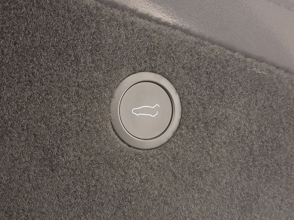 Thumbnail: 2022 Tesla Model X - 30