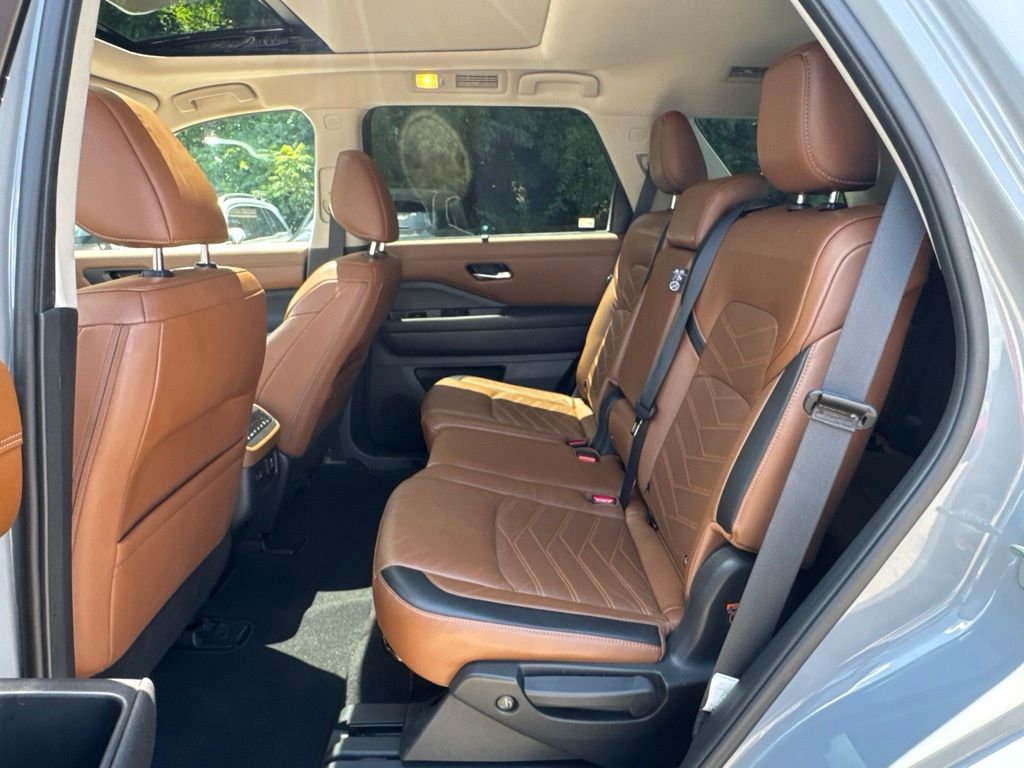 2023 Nissan Pathfinder Platinum Gray at South Hills Kia