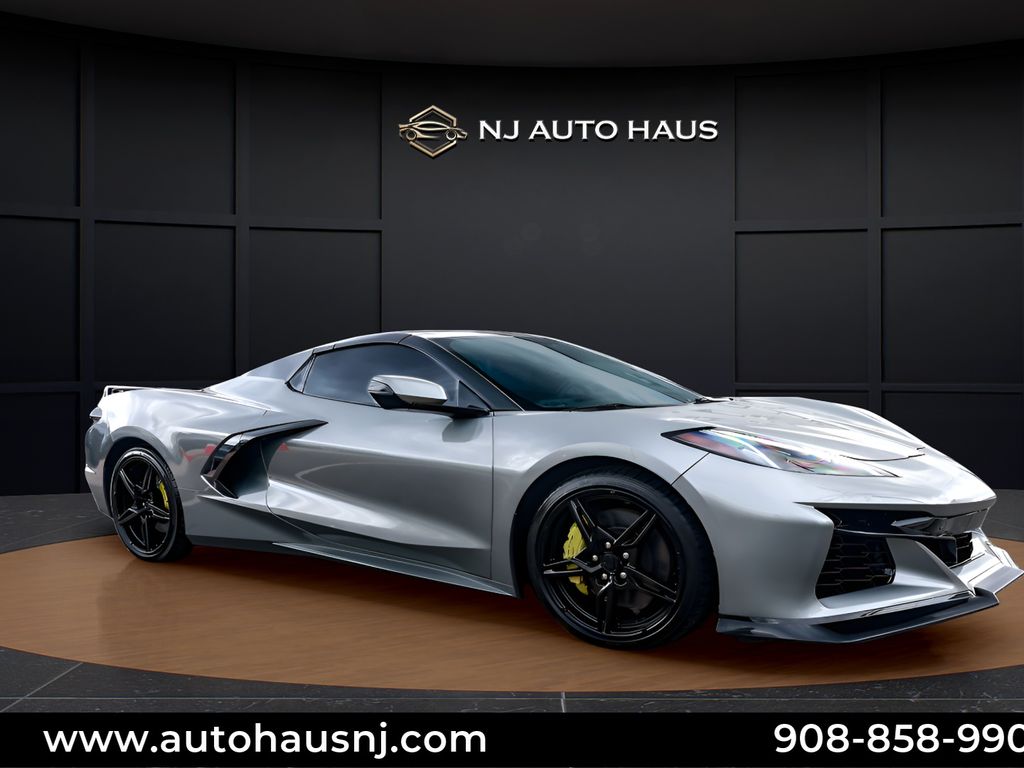 Hypersonic Gray Metallic 2023 Chevrolet Corvette Stingray 3LT Convertible RWD Convertible Rear-Wheel Drive 8-Speed Dual Clutch