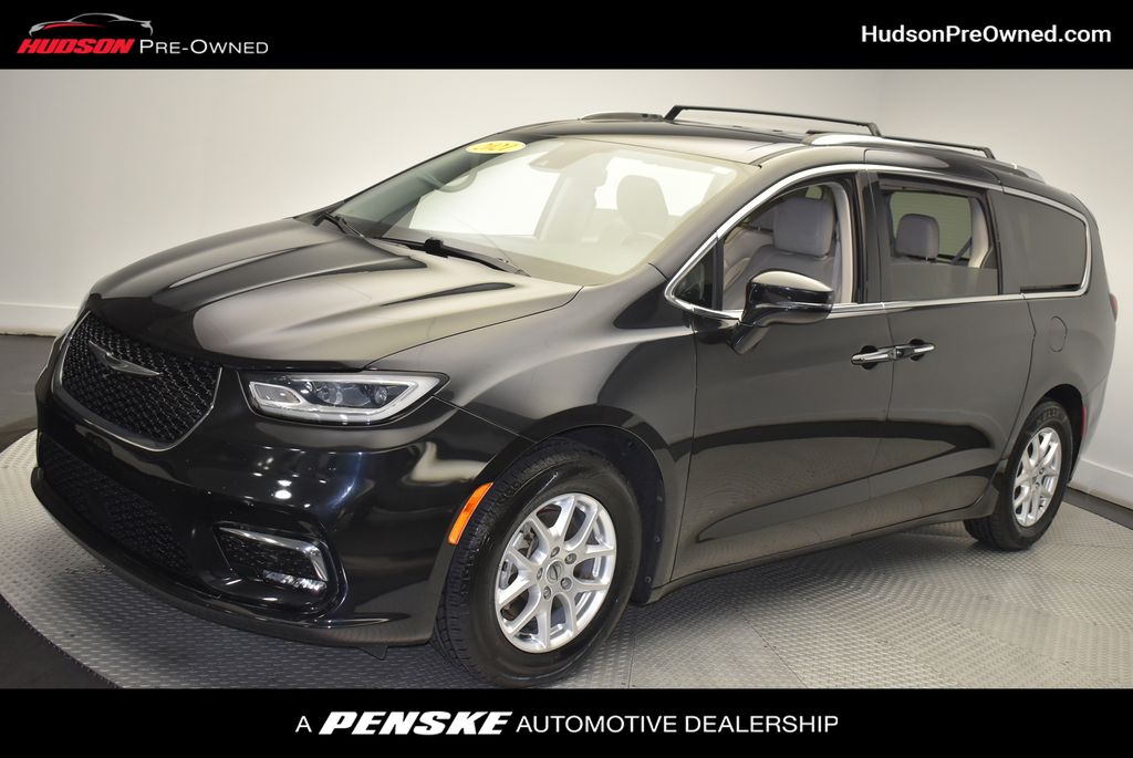2021 Chrysler Pacifica Touring L -
                Jersey City, NJ