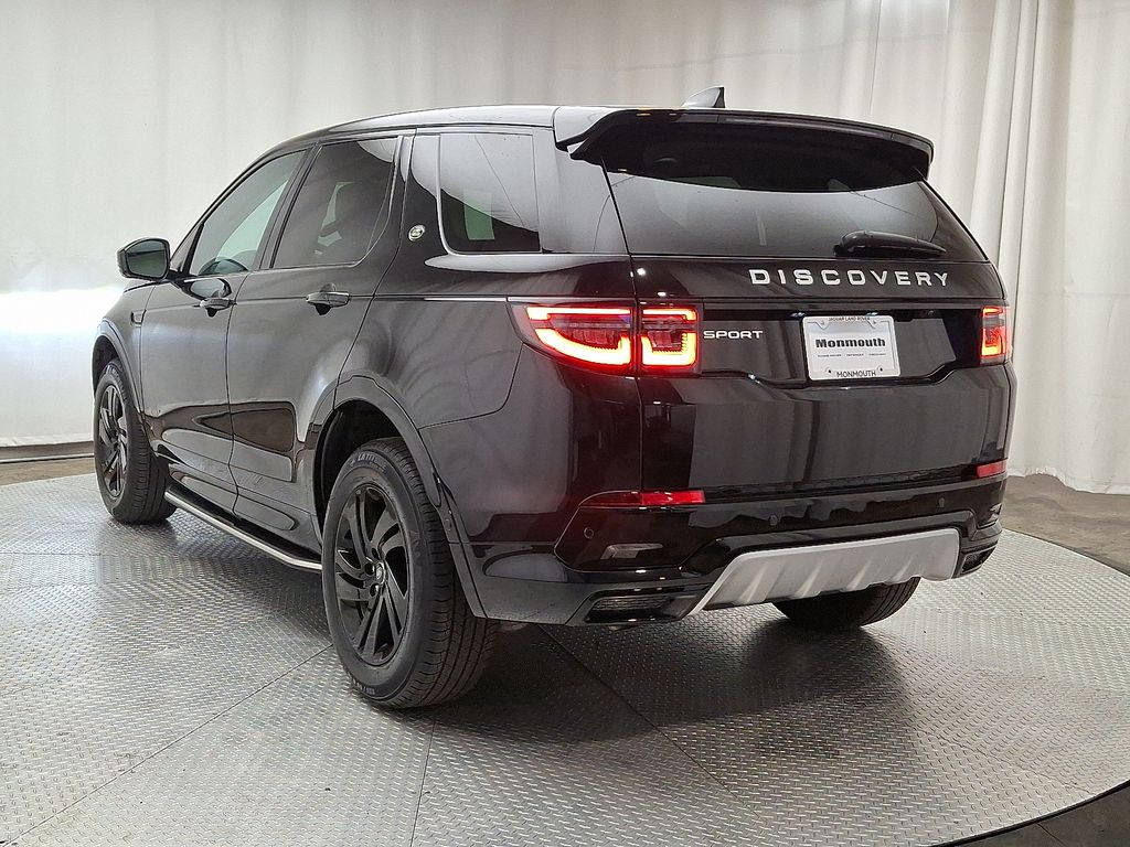 2025 Land Rover Discovery Sport S 6