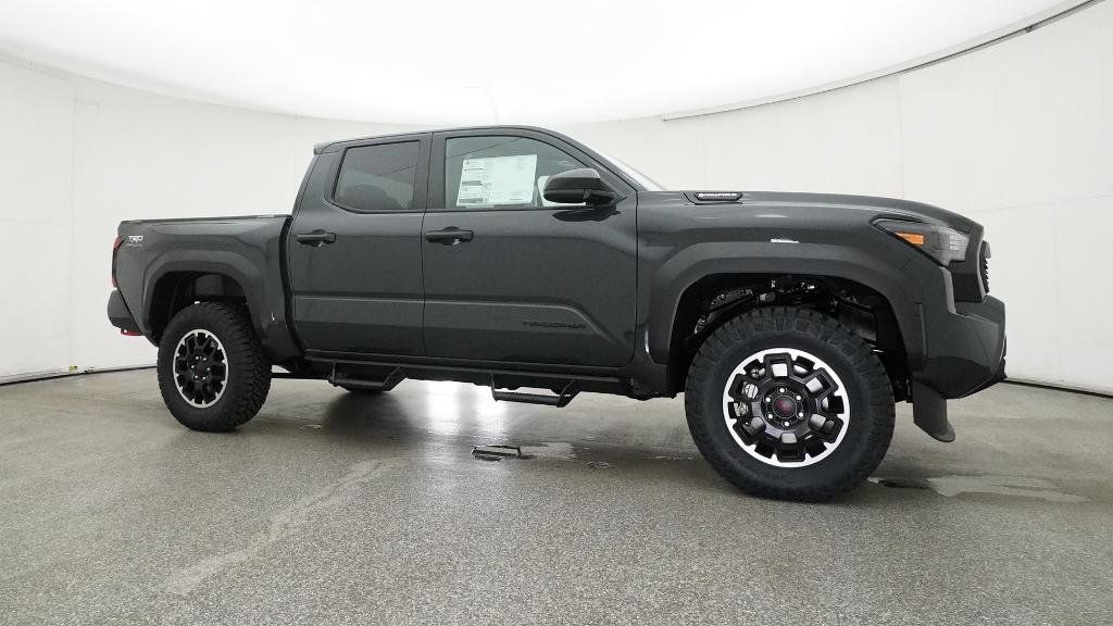 2025 Toyota Tacoma TRD Off-Road 17