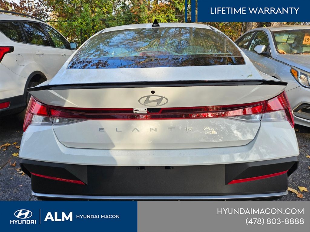 New 2026 White Hyundai SEL Sport image 6
