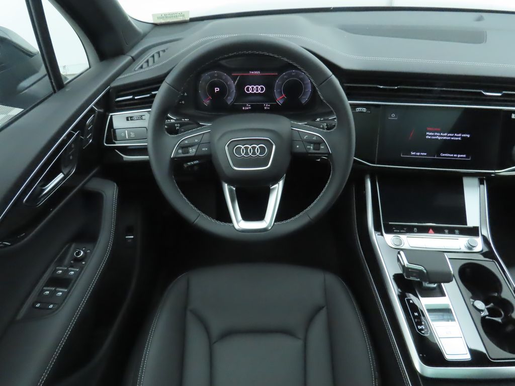 Thumbnail: 2025 Audi Q7 - 11
