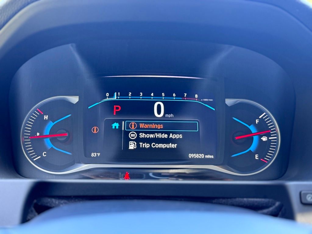 2020 Honda Pilot Touring w/Rear Captain's Chairs